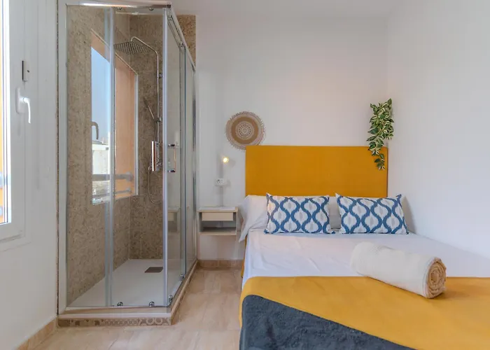 Rooms City בית הארחה 3*